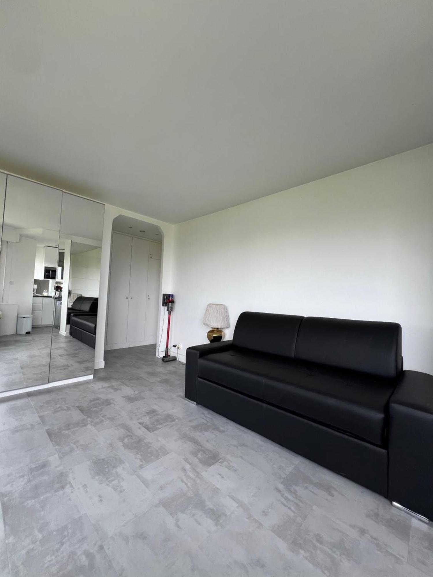 Apartment Home In Paris With View, 15Min Direct To Center Екстериор снимка