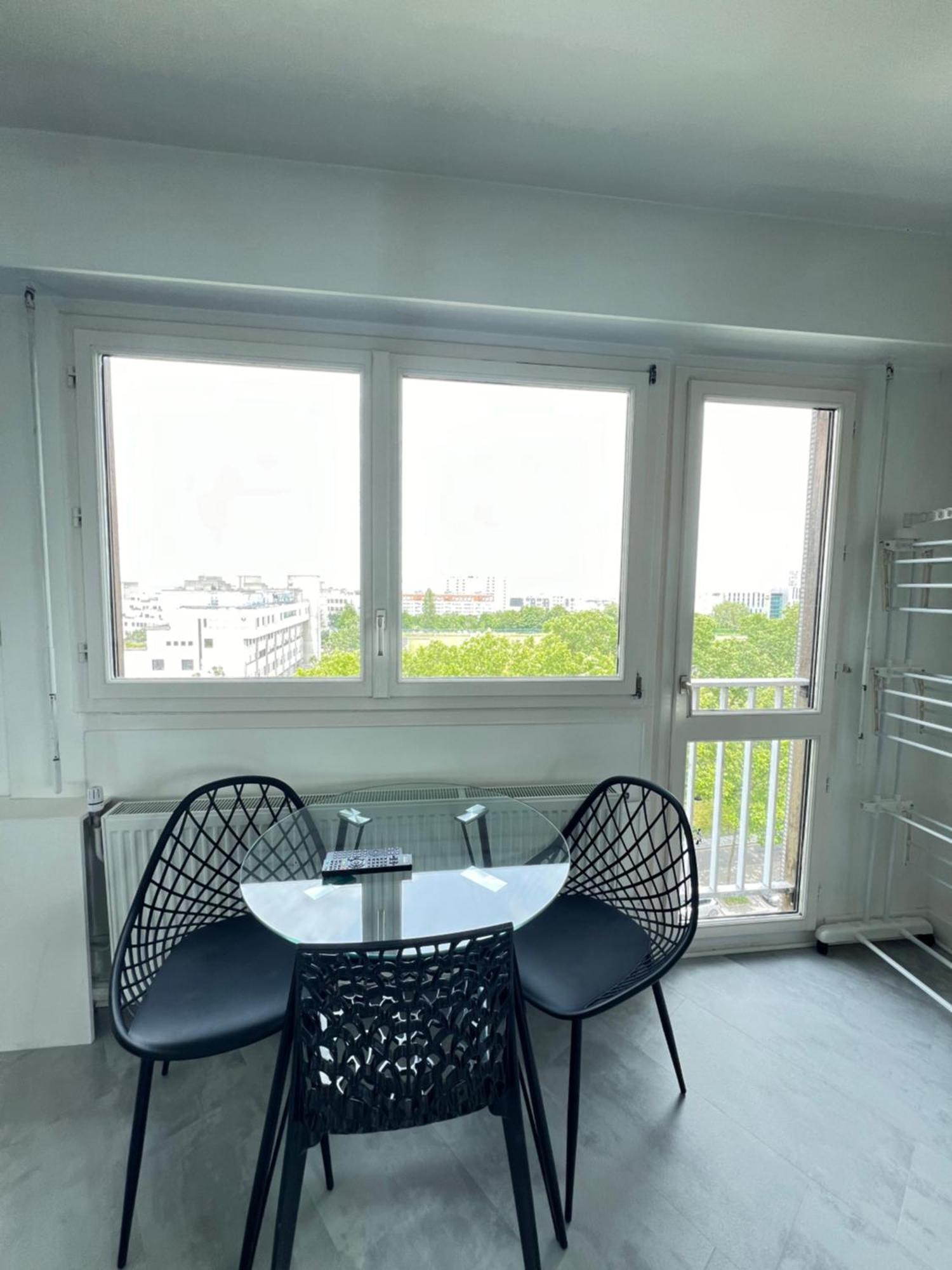 Apartment Home In Paris With View, 15Min Direct To Center Екстериор снимка
