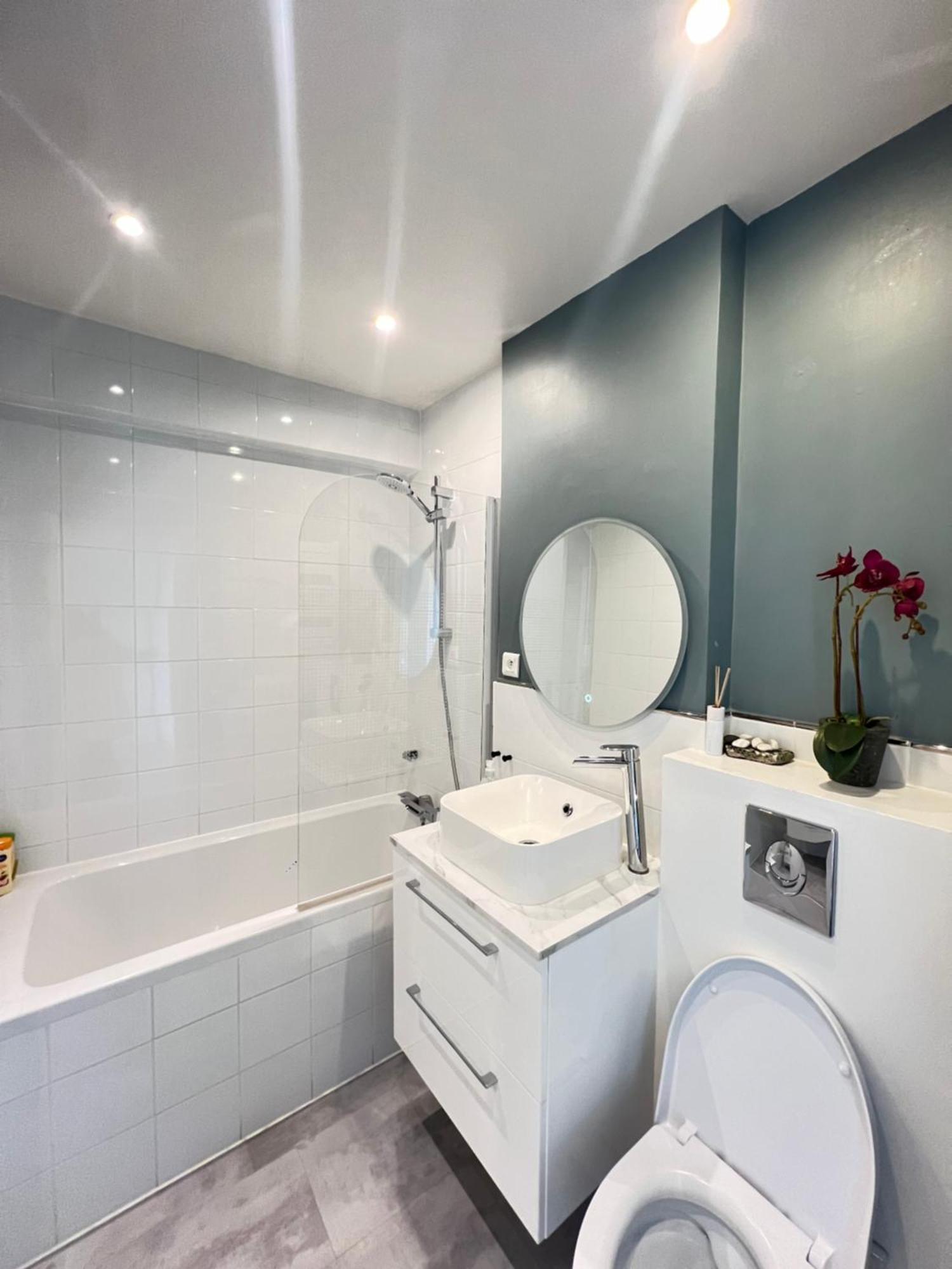 Apartment Home In Paris With View, 15Min Direct To Center Екстериор снимка