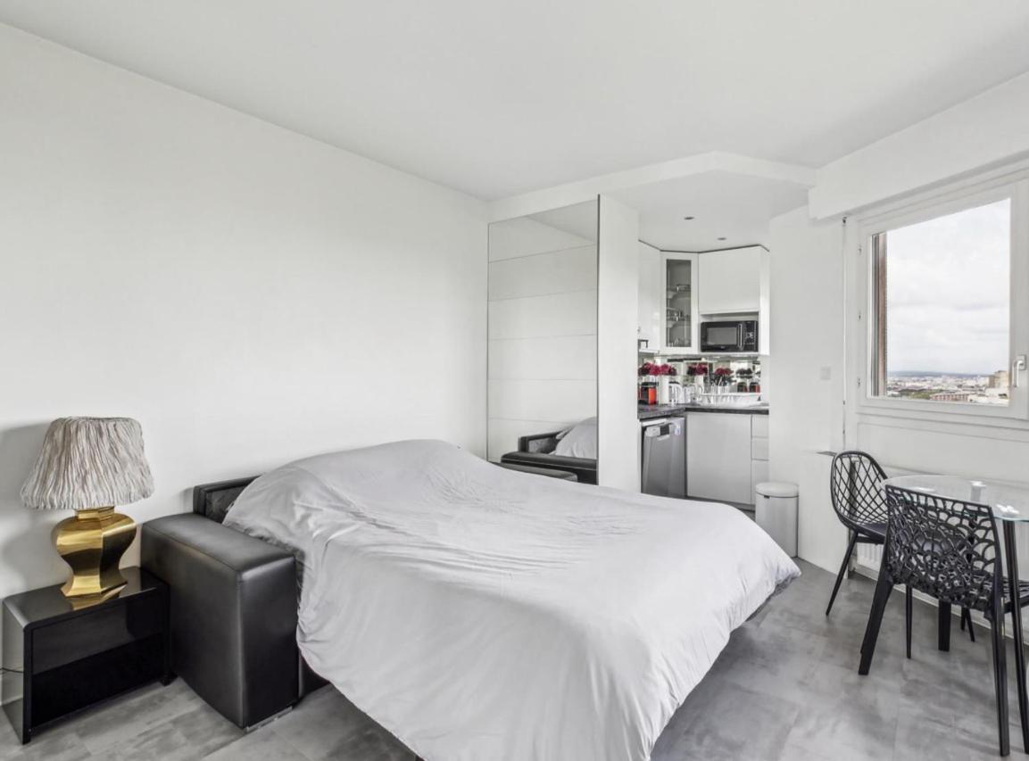Apartment Home In Paris With View, 15Min Direct To Center Екстериор снимка