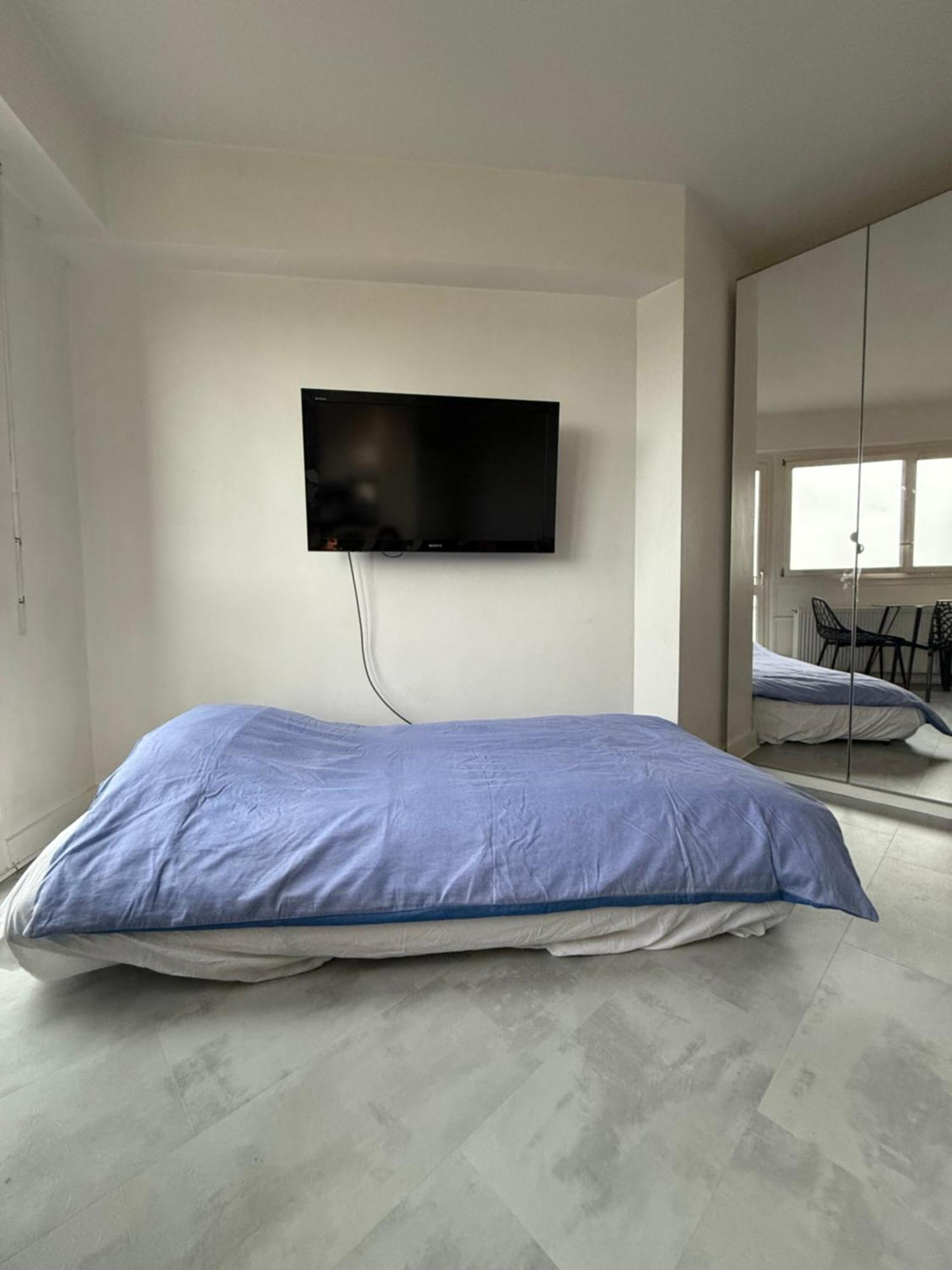 Apartment Home In Paris With View, 15Min Direct To Center Екстериор снимка
